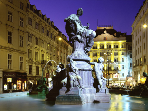 Vuelos Viena: Fuente Donnerbrunnen Viena Vuelos Viena: Fuente Donnerbrunnen Viena